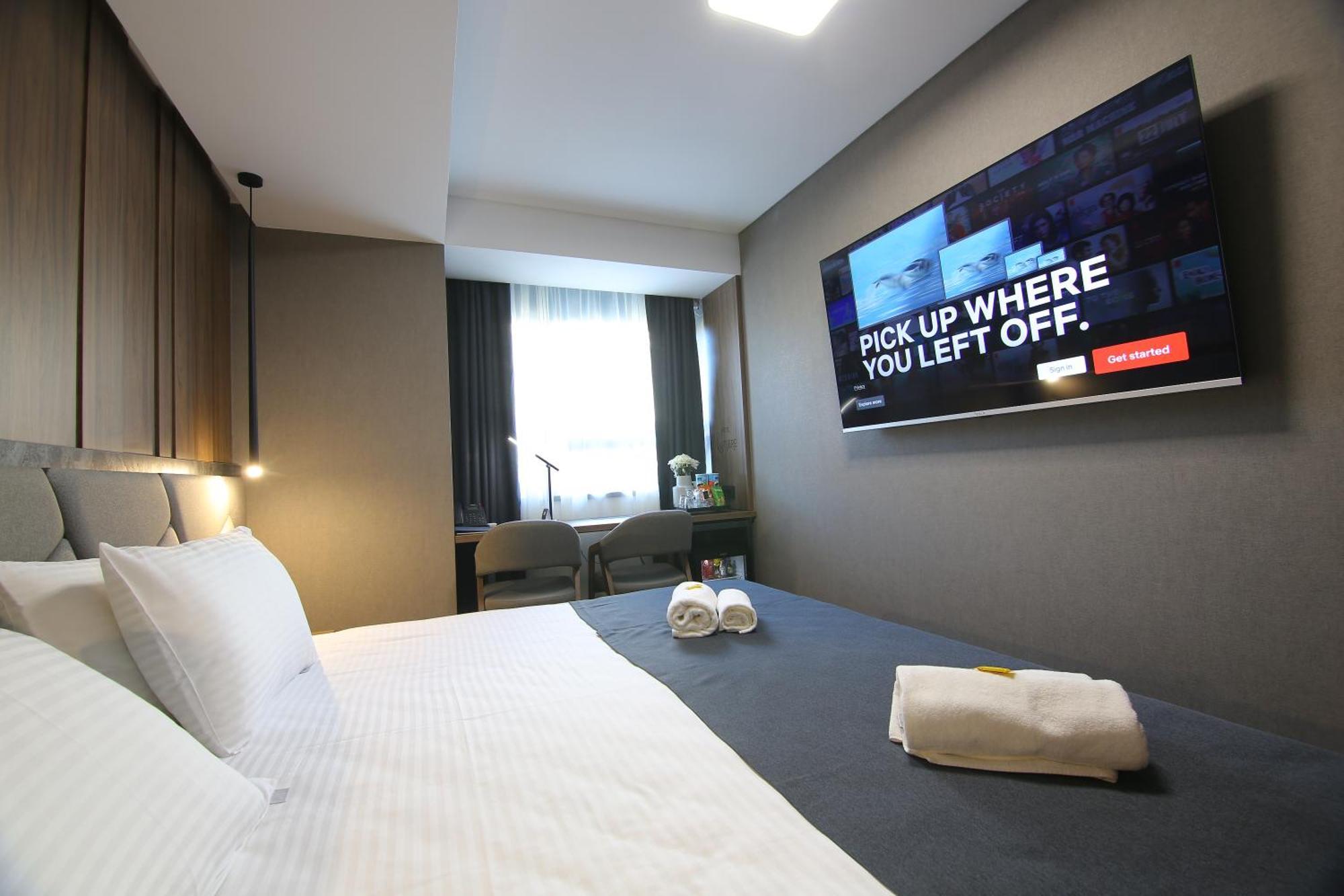 Lumiere Hotel Belgrad Exterior foto
